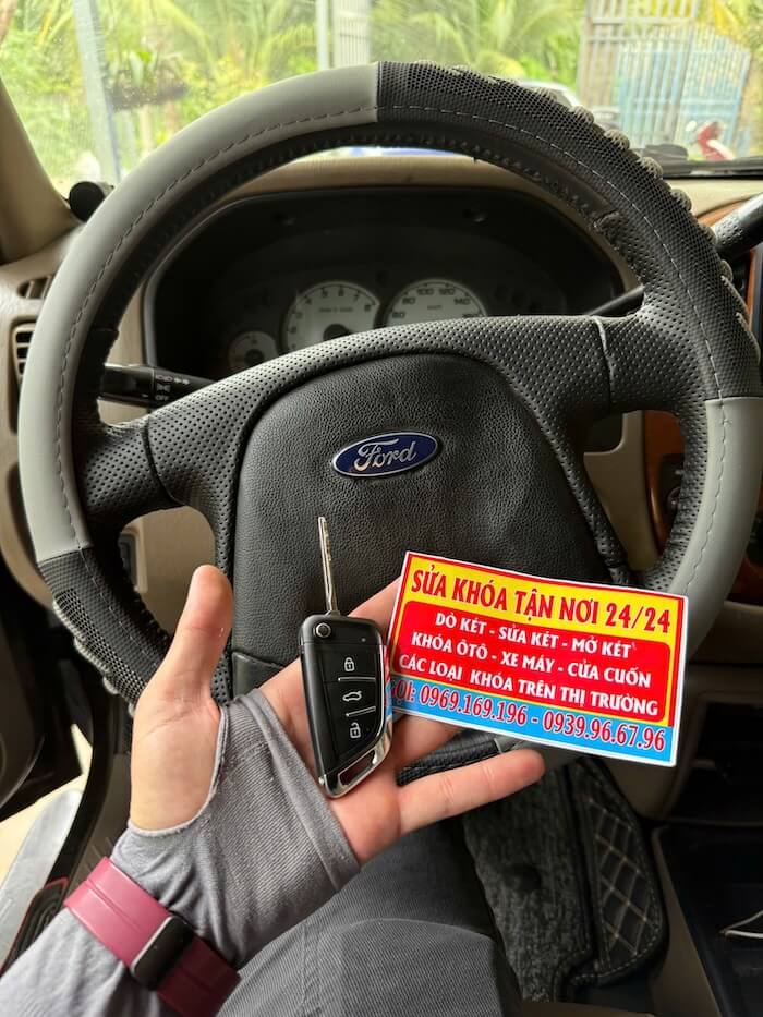 Sửa Khóa Xe Ô Tô Tận Nơi | 24/24 | Xử Lý Ca Khó